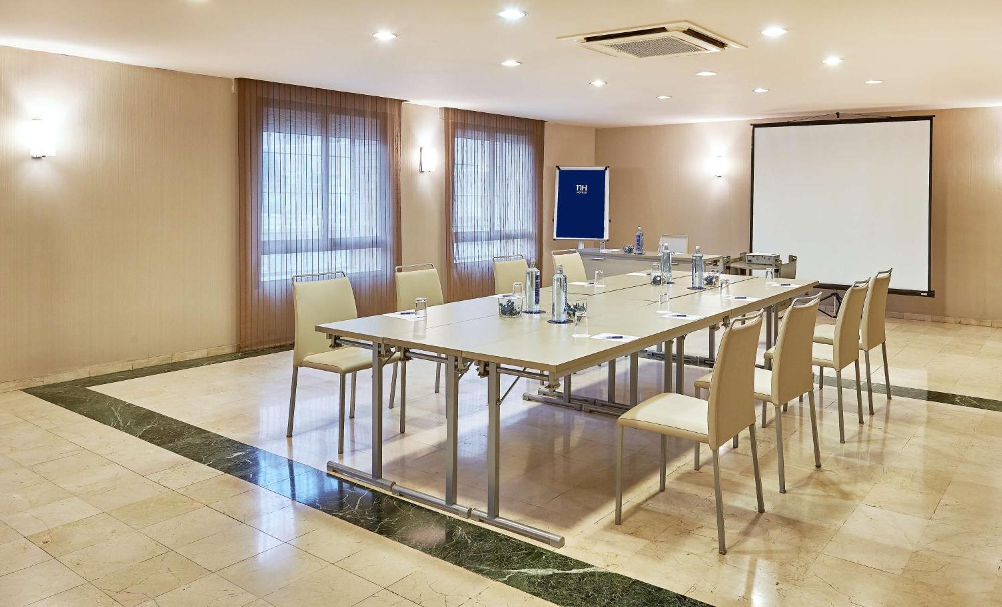 Nh Lleida Pirineos Otel Dış mekan fotoğraf