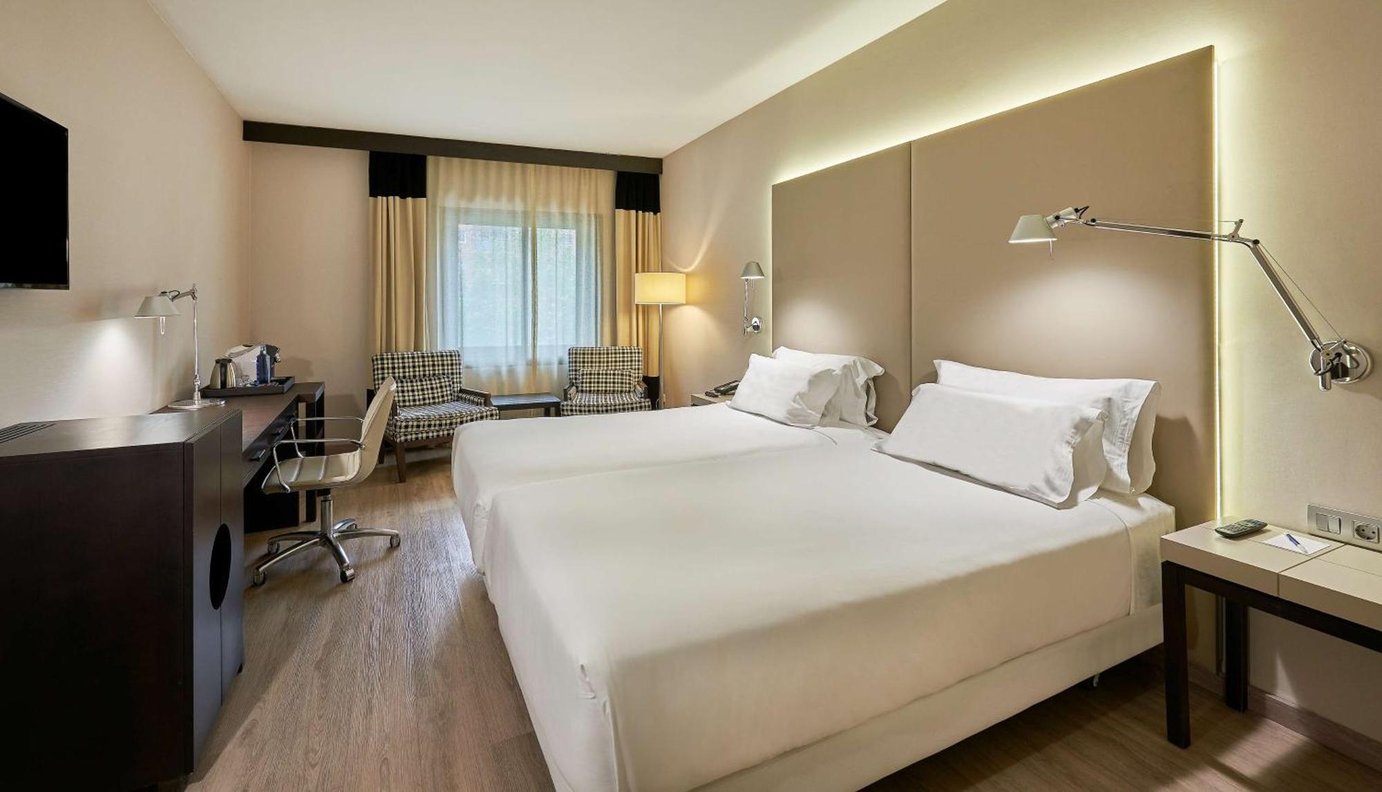 Nh Lleida Pirineos Otel Dış mekan fotoğraf