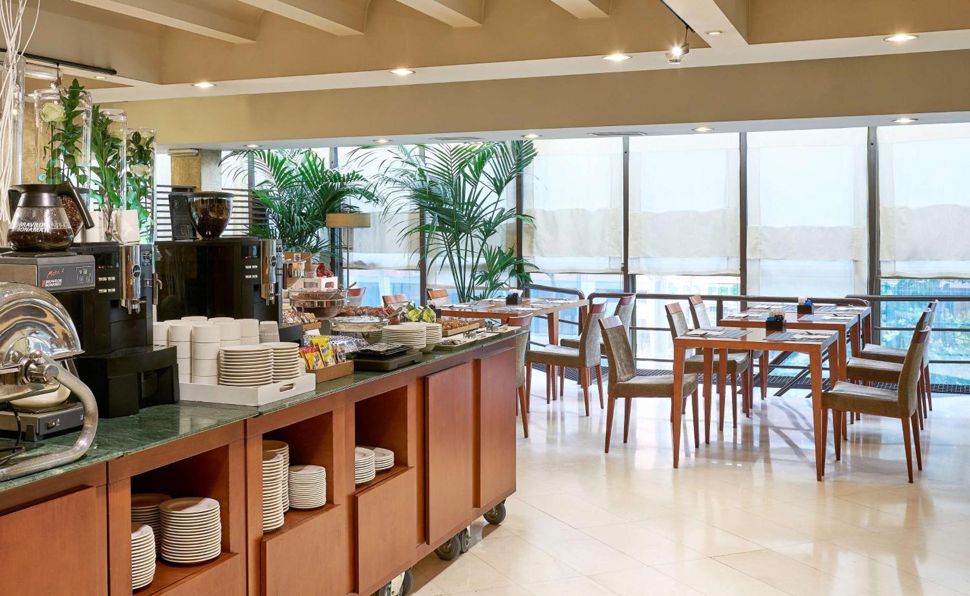 Nh Lleida Pirineos Otel Dış mekan fotoğraf