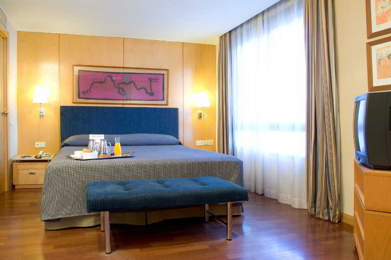 Nh Lleida Pirineos Otel Dış mekan fotoğraf