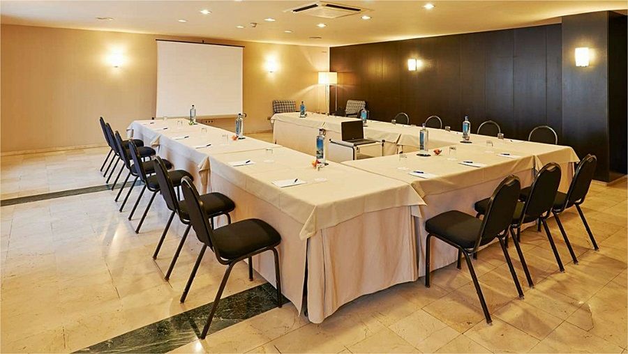 Nh Lleida Pirineos Otel Dış mekan fotoğraf